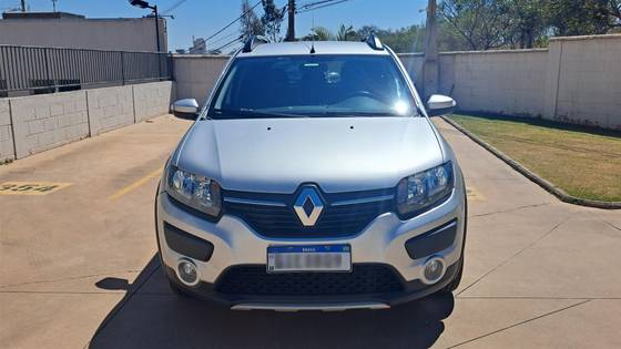 RENAULT SANDERO 1.6 STEPWAY 8V FLEX 4P MANUAL RENAULT SANDERO 1.6 STEPWAY 8V FLEX 4P MANUAL